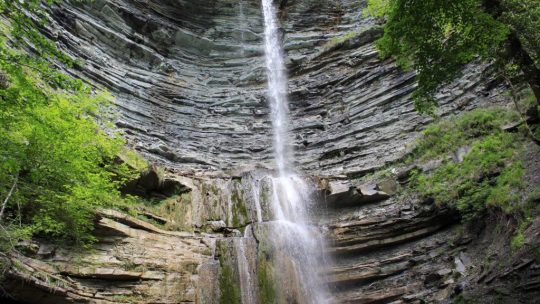 Водопад в Архипо-Осиповке: Скрытое сокровище черноморского побережья