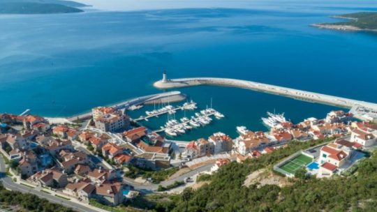 Яхта в Черногории: как выбрать маршрут и не упустить главное