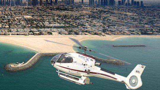 Новый взгляд на город: почему стоит попробовать полет на вертолете по Дубаю