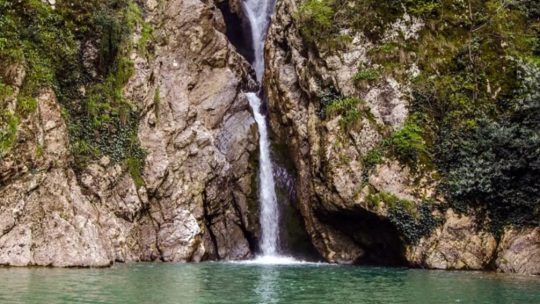 Индивидуальные туры Адлера: секретные места и интересные истории