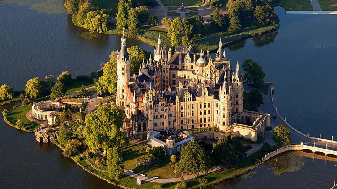 Волшебная Германия озёр и замков: как совместить пляжный отдых и экскурсии за одну поездку​